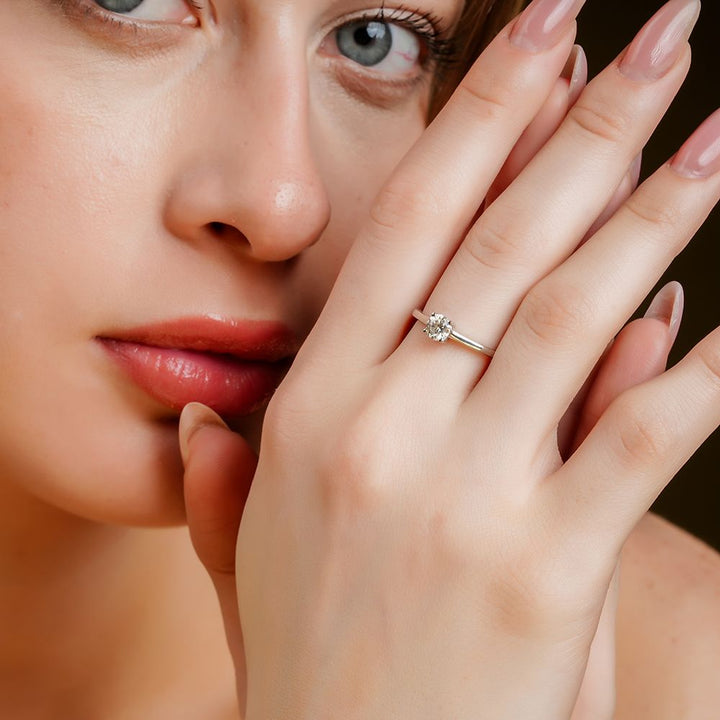 925 Sterling Silver Rhodium-Plated Regal Square Ring