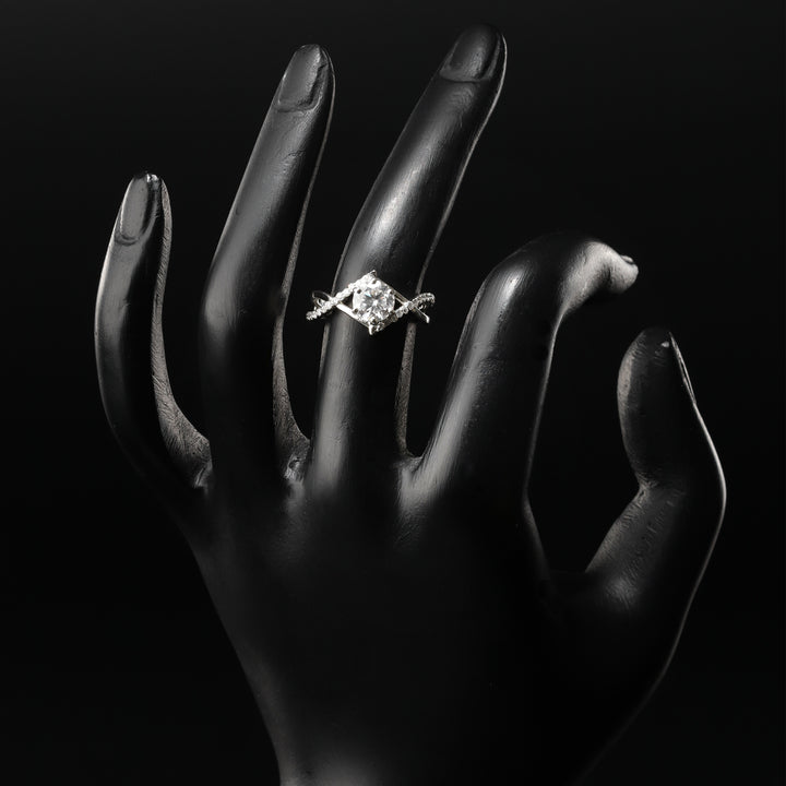 925 Sterling Silver Moissanite Diamond Rhodium-Plated  Solitaire Rhomboid Ring