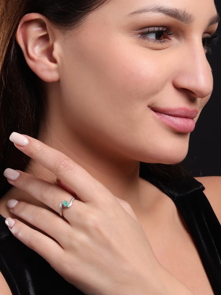 Natural Emerald Grace Ring
