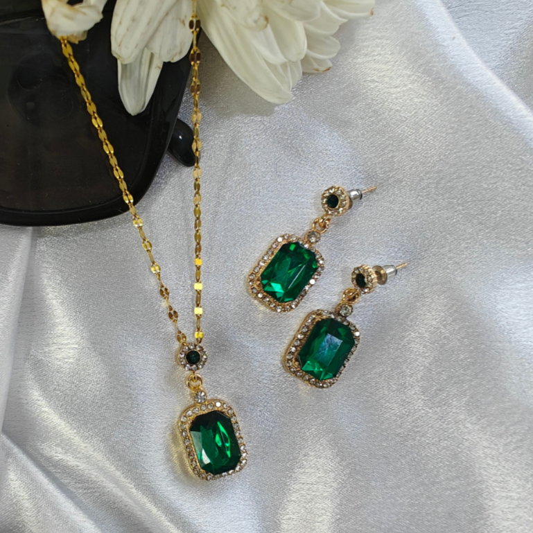 Emerald Necklace and Earrings set - 18K Gold Plated/ Anti Tarnish -Waterproof