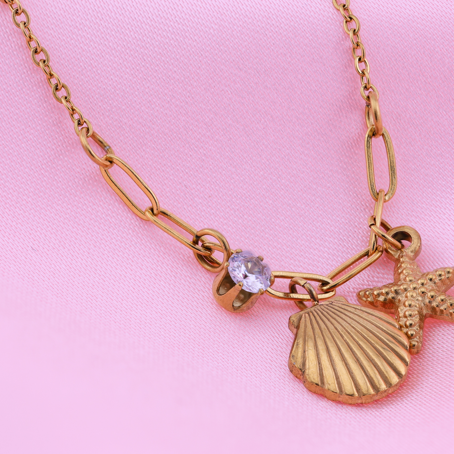 Seaside Shell Starfish Charm Necklace - 18K Gold Plated/ Anti Tarnish -Waterproof