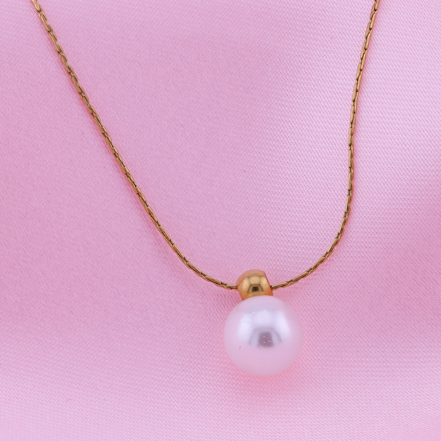 Classic Pearl Pendant Necklace- 18K Gold Plated/ Anti Tarnish -Waterproof